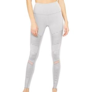 Alo Yoga Women's High-Waist Moto Legging Alloy/Alloy Glossy Small Outdoor Active